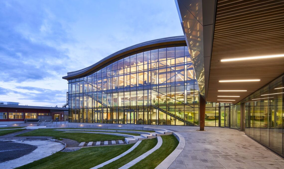Algonquin College (Ottawa, Canada) — Cơ hội học tập & nghề nghiệp cho sinh viên quốc tế
